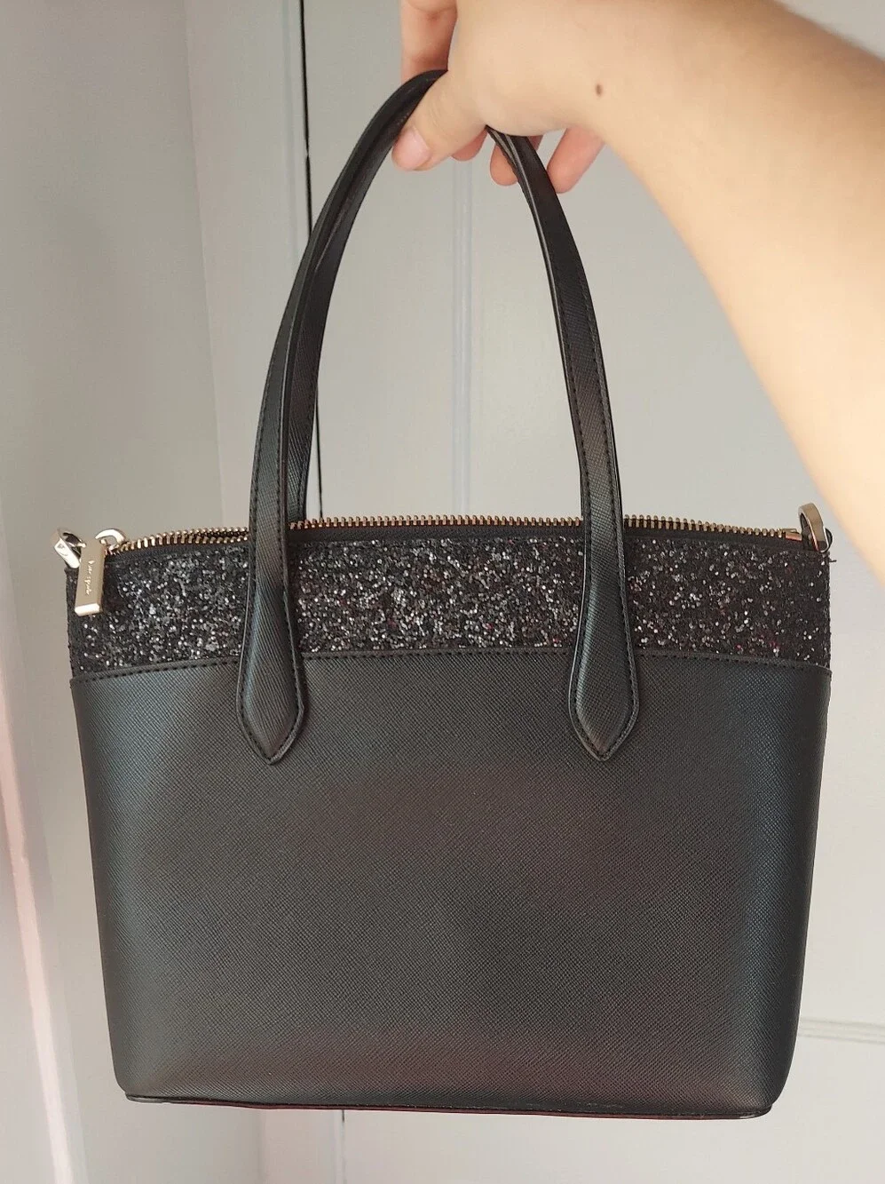 kate spade reposhing this